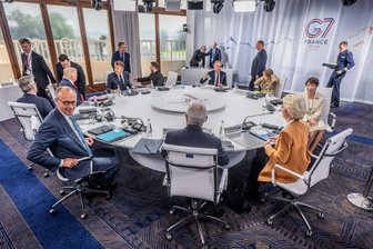 G7-Staaten kündigen neue Sanktionen gegen Russland an - Die Staats- und Regierungschefs der G7 haben sich auf eine gemeinsame Erklärung zu geopolitischen Fragen geeinigt.