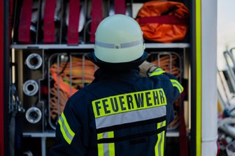 Gasalarm in Hofer Hotel: 40 Gäste in Sicherheit gebracht - Wegen eines Gasaustritts eilte die Feuerwehr zu einem Hotel in Hof.