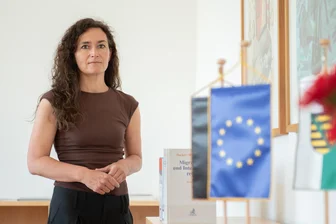 Justizministerin über Kinder als Intensivtäter: „Man kann auch die Eltern in Mithaftung nehmen“ - Justizministerin Constanze Geiert: „Integration leben, aber Strafffällige konsequent abschieben“.