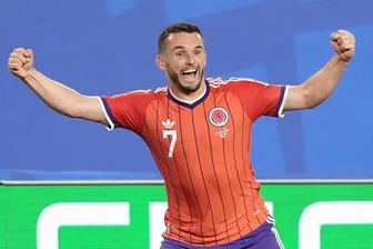 Kilt-Party zum Auftakt: Schotten feiern Sieg bei WM-Rückkehr - John McGinn brachte Schottland in Führung.