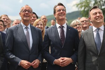 Merz und Wüst demonstrieren Zusammenhalt - Als sei nichts gewesen: Merz, Wüst und Ziemiak.