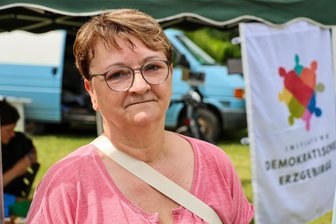 OB-Wahl in Aue-Bad Schlema: Gilt „Einer für alle“ auch für Hassan vom Dönerladen? - Angela Klier vom demokratischen Bündnis Erzgebirge: „In Aue gibt es nur das eine Thema. Das ist der Postplatz.“