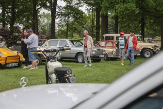 Oldtimertreffen im Limbach-Oberfrohnaer Stadtpark -
