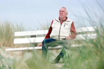 „So kann die Welt nicht bleiben“: Was die Kinodoku „Kommunist“ über Egon Krenz (nicht) erzählt - Egon Krenz an seinem Alterssitz an der Ostsee.