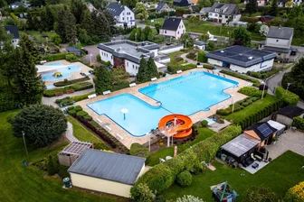 Sommerbad Garnsdorf wegen technischer Störung geschlossen - Das Sommerbad in Garnsdorf bleibt vorerst geschlossen.