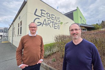 Süßwarenhersteller aus dem Vogtland investiert in XXL-Backstrecke für Schokokekse - Planen eine Großinvestition: Andreas Hubmann (links), Geschäftsführer der Lebensgarten GmbH in Adorf, und Betriebsleiter Matthias Ilgmann.