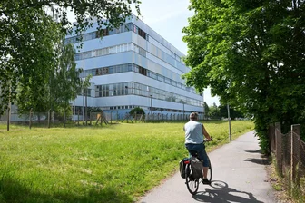 Tut sich etwas im „Blauen Wunder“ von Chemnitz? - Steht seit Jahrzehnten leer: das „Blaue Wunder“ nahe des Südrings.