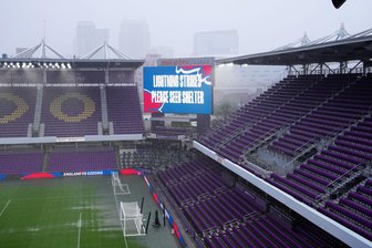 Unwetter stört Englands WM-Generalprobe in Orlando - Im Stadion in Orlando war ein pünktlicher Spielbeginn unmöglich.