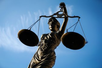 Zwei Klagen zur Freiberger OB-Wahl: Wann wird das Verfahren öffentlich? - Die OB-Wahl in Freiberg ist ein Fall für die Justiz (Symbolbild). Beim Verwaltungsgericht Chemnitz liegen zwei Klagen.